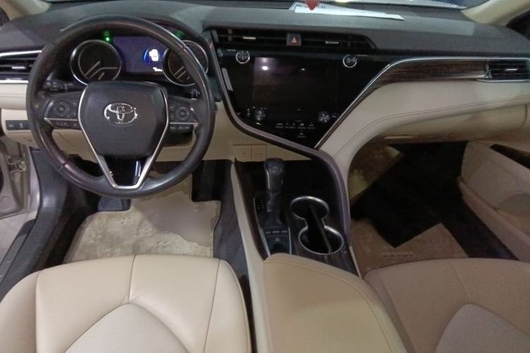 Used Toyota Camry 2019 2.5G Luxury Edition China VI Standard Center Console