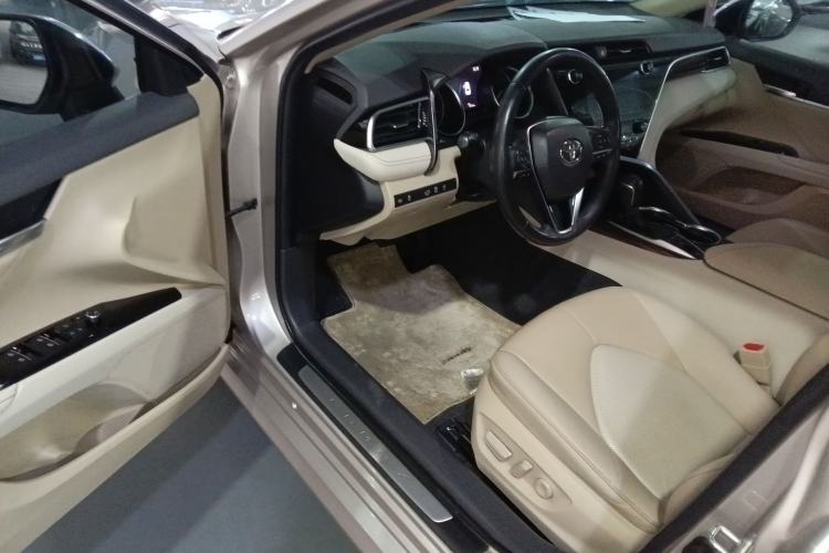 Used Toyota Camry 2019 2.5G Luxury Edition China VI Standard Driver Seat