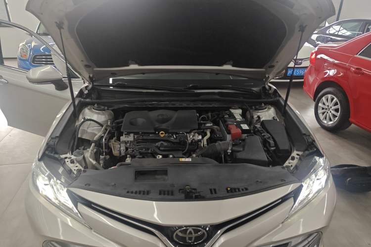 Used Toyota Camry 2019 Revised Version 2.0G Luxury Edition Engine Bay