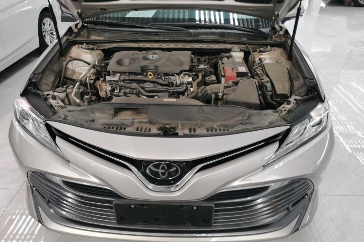 Used Toyota Camry 2019 Revised Version 2.0G Luxury Edition Engine Bay