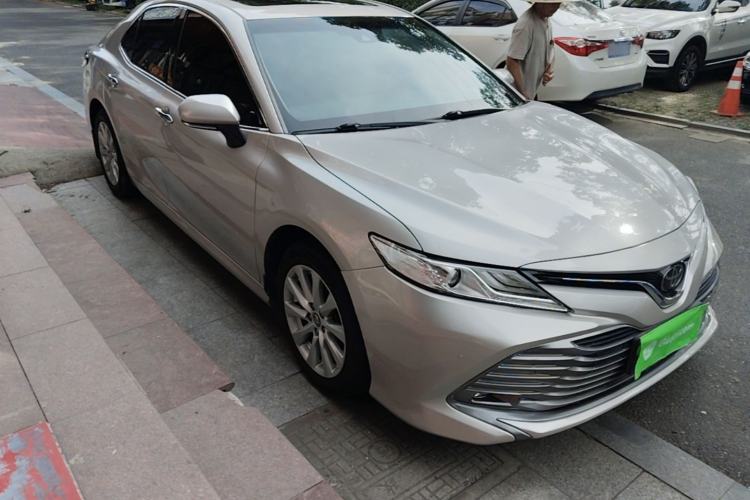 Used Toyota Camry 2019 2.0G Luxury Edition China VI Standard Exterior 1