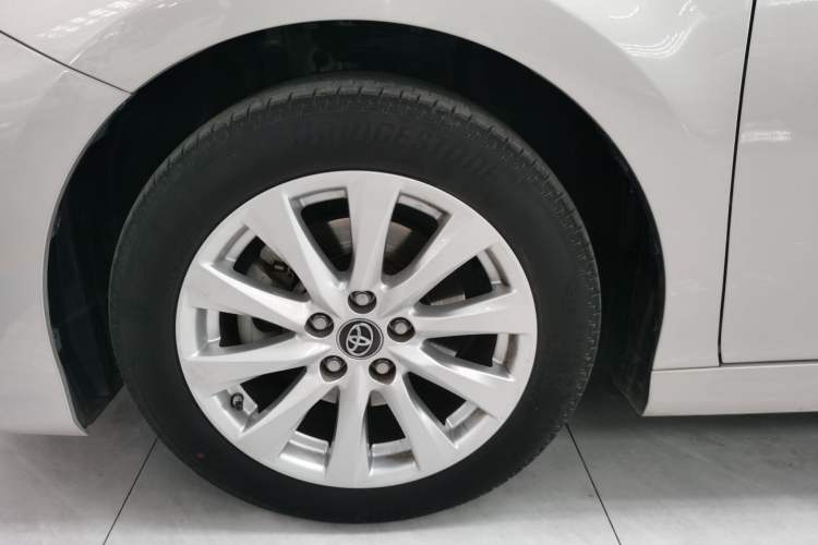Used Toyota Camry 2019 Revised Version 2.0G Luxury Edition Exterior 7