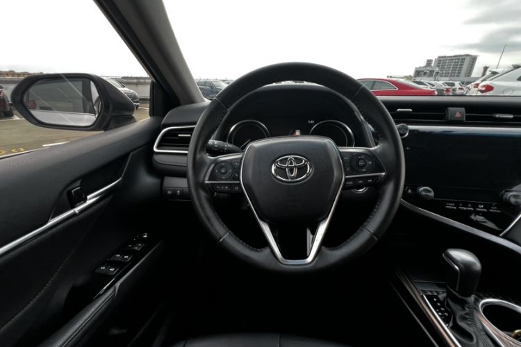 Used Toyota Camry 2019 Revised Version 2.0G Luxury Edition Interior 3