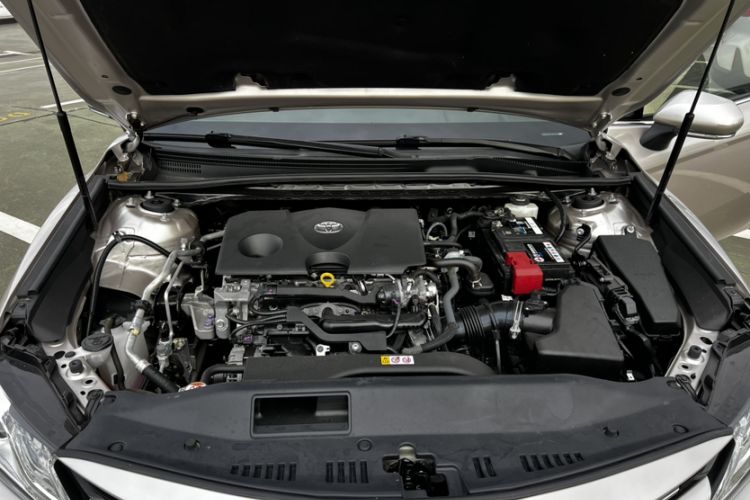 Used Toyota Camry 2019 Revised Version 2.0G Luxury Edition Interior 6