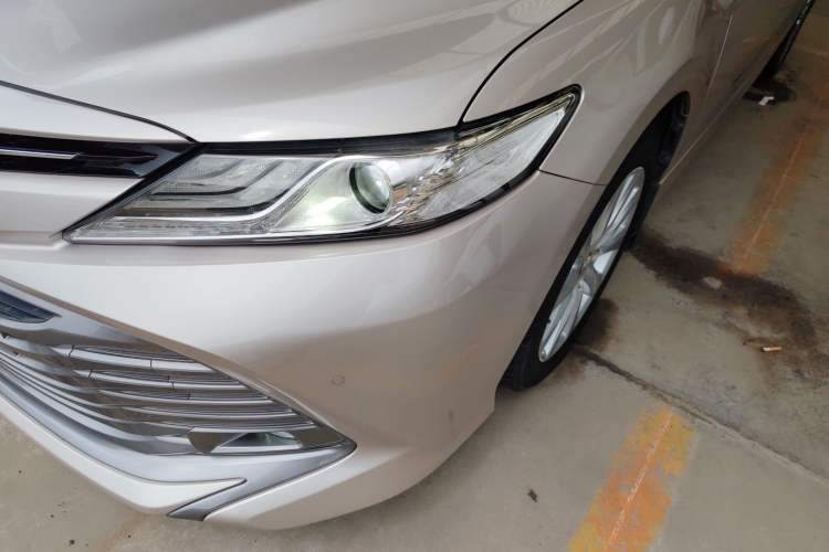 Used Toyota Camry 2019 2.0G Luxury Edition China VI Standard Left Front Headlight