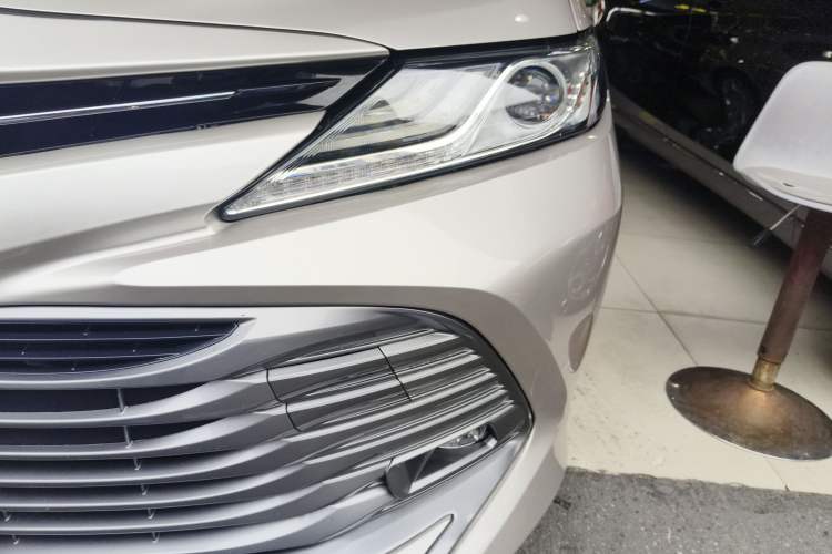 Used Toyota Camry 2019 Revised Version 2.0G Luxury Edition Left Front Headlight