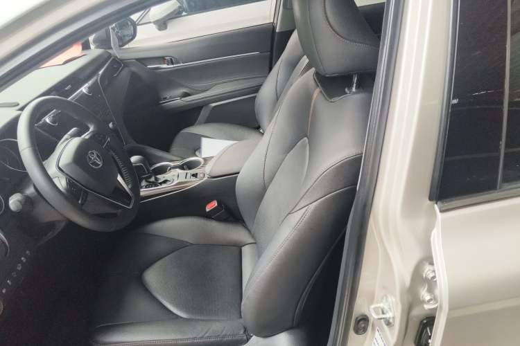 Used Toyota Camry 2019 Revised Version 2.0G Luxury Edition Left Front Seat