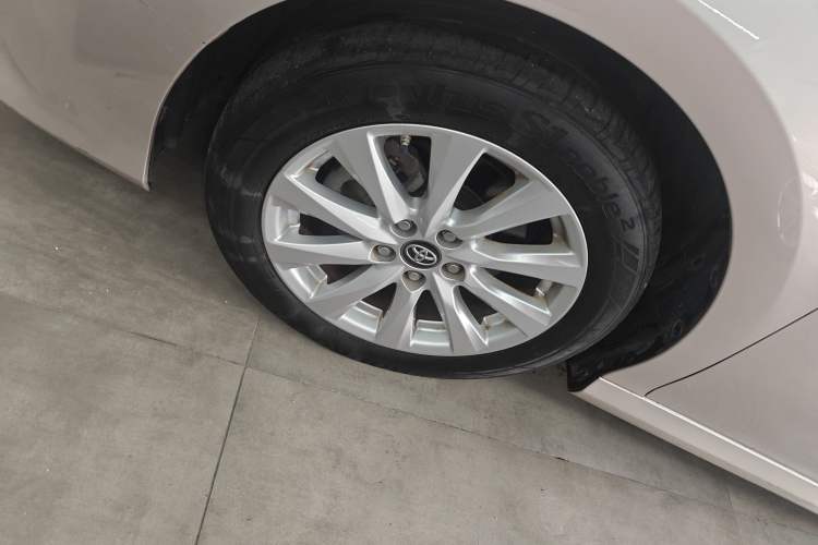 Used Toyota Camry 2019 Revised Version 2.0G Luxury Edition Left Front Wheel Hub