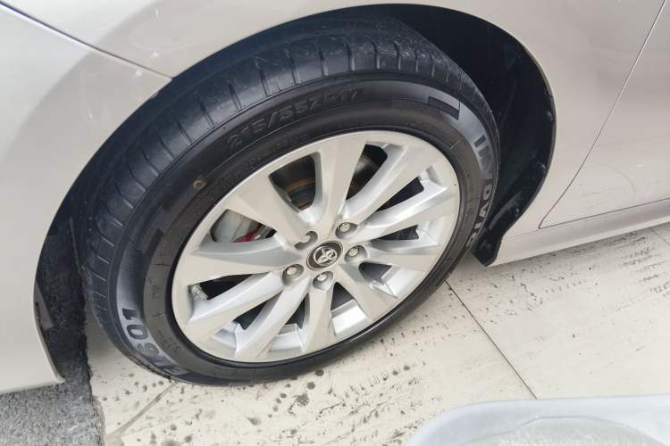 Used Toyota Camry 2019 Revised Version 2.0G Luxury Edition Left Front Wheel Hub