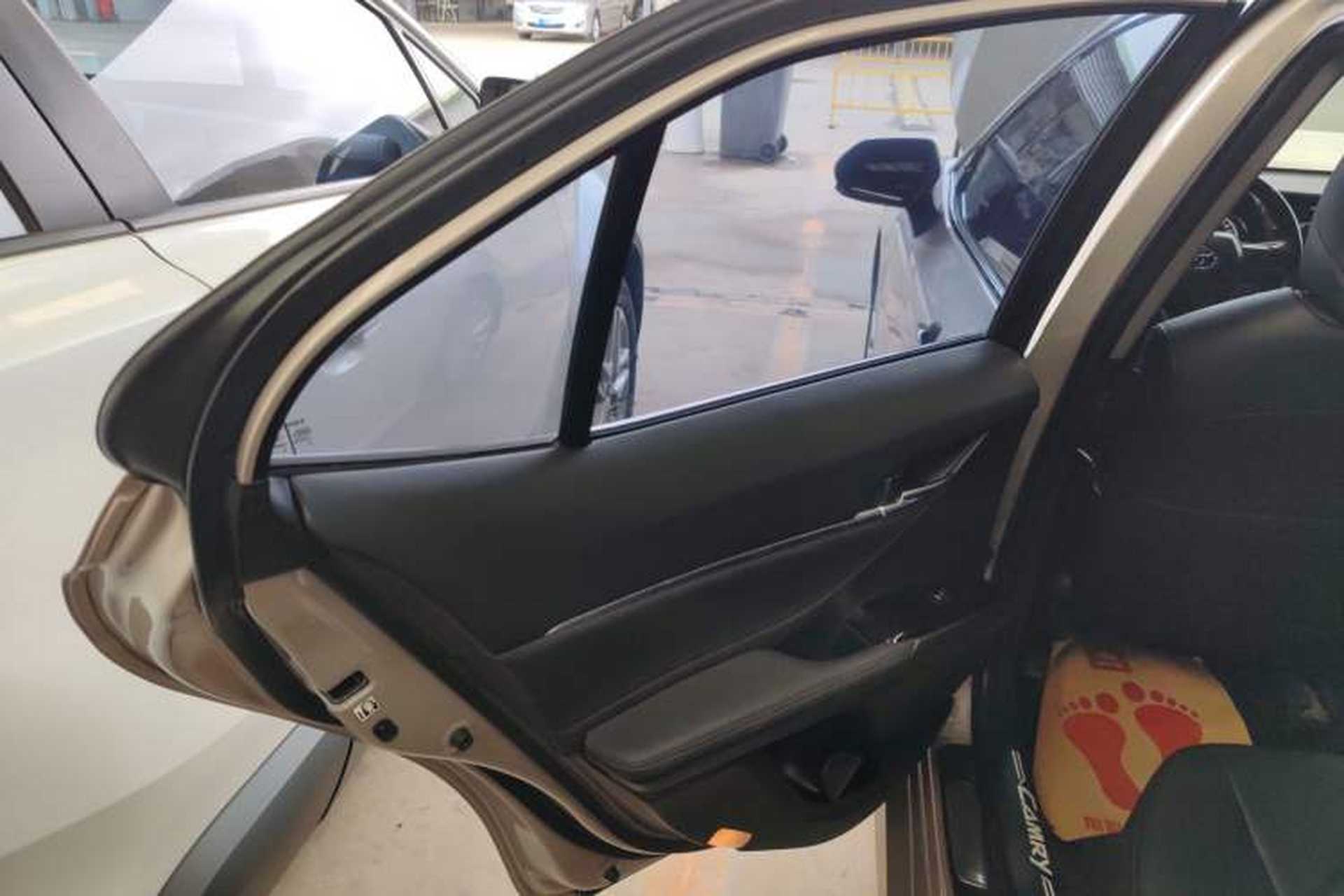 Used Toyota Camry 2019 2.0G Luxury Edition China VI Standard Left Rear Door Interior