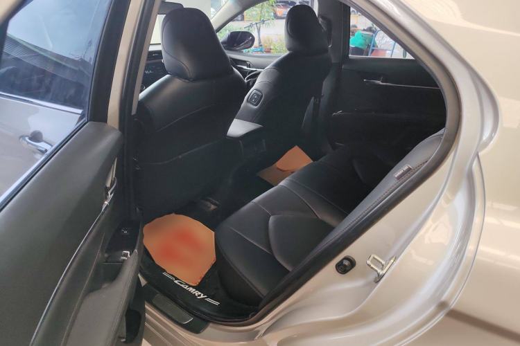 Used Toyota Camry 2019 2.0G Luxury Edition China VI Standard Left Rear Seat