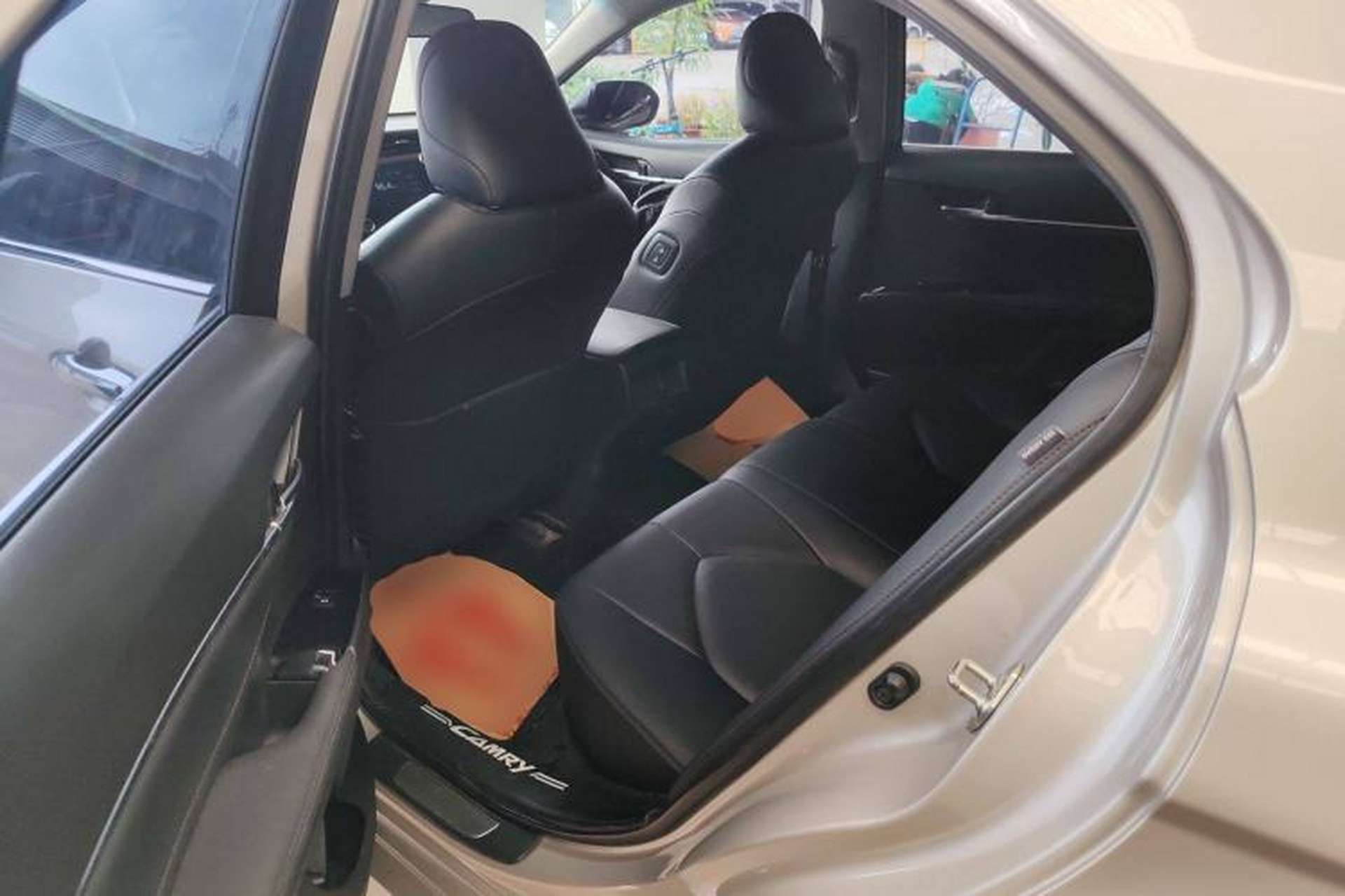 Used Toyota Camry 2019 2.0G Luxury Edition China VI Standard Left Rear Seat