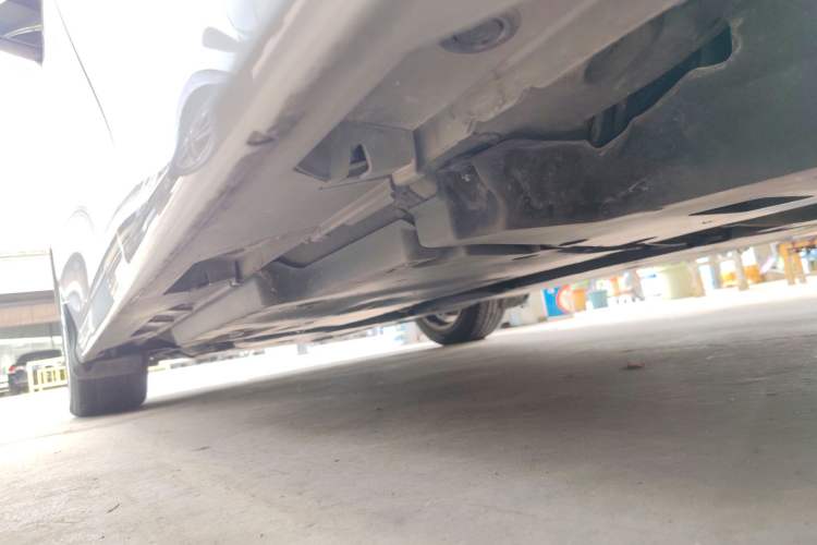 Used Toyota Camry 2019 2.0G Luxury Edition China VI Standard Left Side Sill