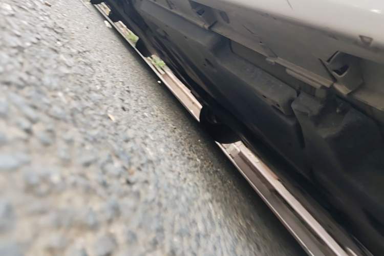 Used Toyota Camry 2019 2.0G Luxury Edition China VI Standard Left Side Sill