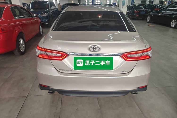 Used Toyota Camry 2019 Revised Version 2.0G Luxury Edition Rear
