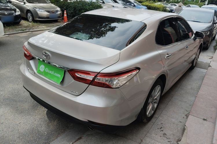 Used Toyota Camry 2019 2.0G Luxury Edition China VI Standard Rear Right 45 Deg