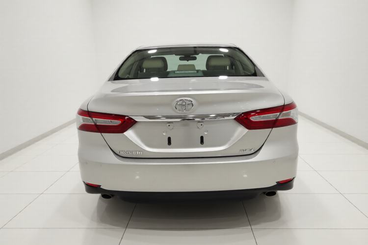 Used Toyota Camry 2019 2.5G Luxury Edition China VI Standard Rear