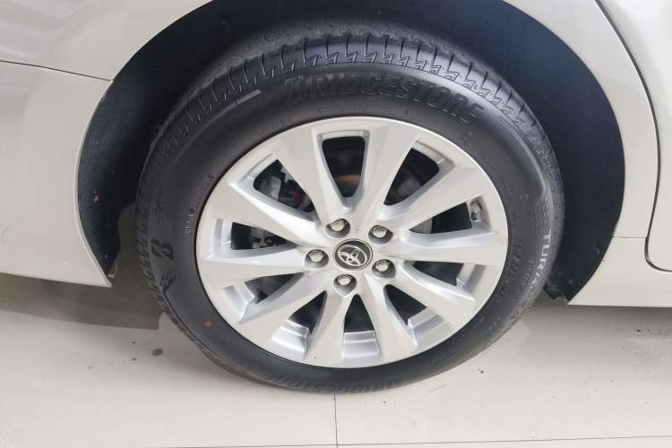 Used Toyota Camry 2019 Revised Version 2.0G Luxury Edition Right Rear Wheel Hub