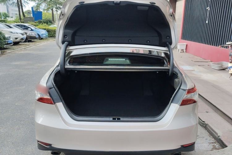 Used Toyota Camry 2019 2.0G Luxury Edition China VI Standard Trunk