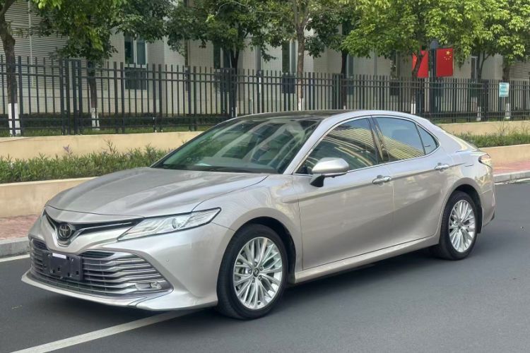 Used Toyota Camry 2019 2.5G Luxury Edition China VI Standard Guazi used car, China used car export, Used car for sale, Used  cars, Cheapest cars for sale
