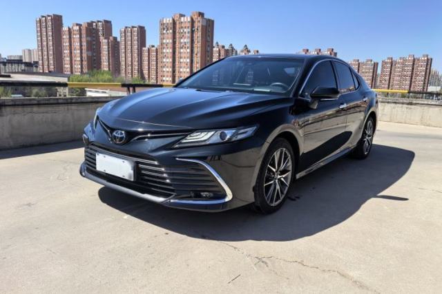 Ojetý Toyota Camry 2021 2.5G Luxury Edition