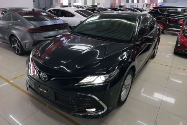 Ojetý Toyota Camry 2021 2.0G Luxury Edition