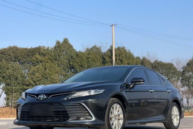 Ojetý Toyota Camry 2021 2.0G Luxury Edition
