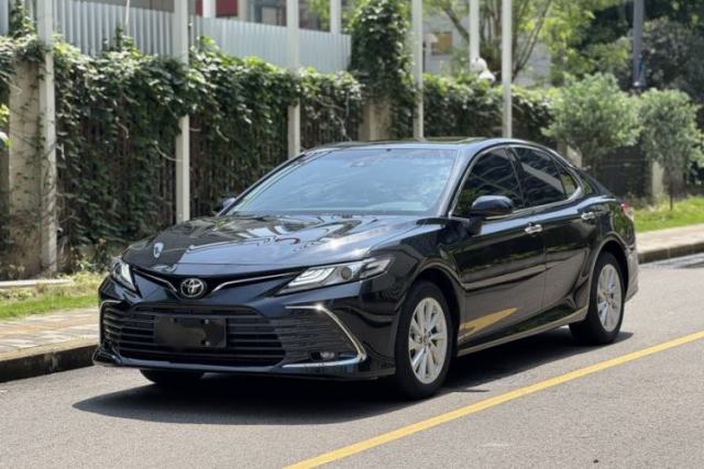 Ojetý Toyota Camry 2021 2.0G Luxury Edition