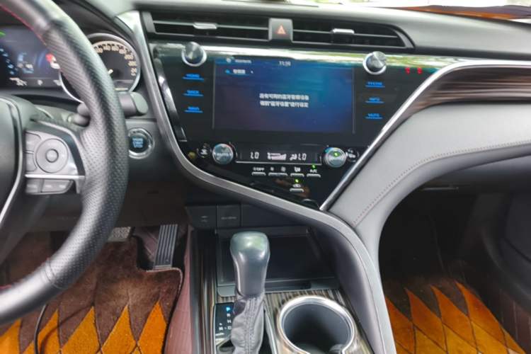 Used Toyota Camry 2021 2.0G Luxury Edition Audio And AC Panel