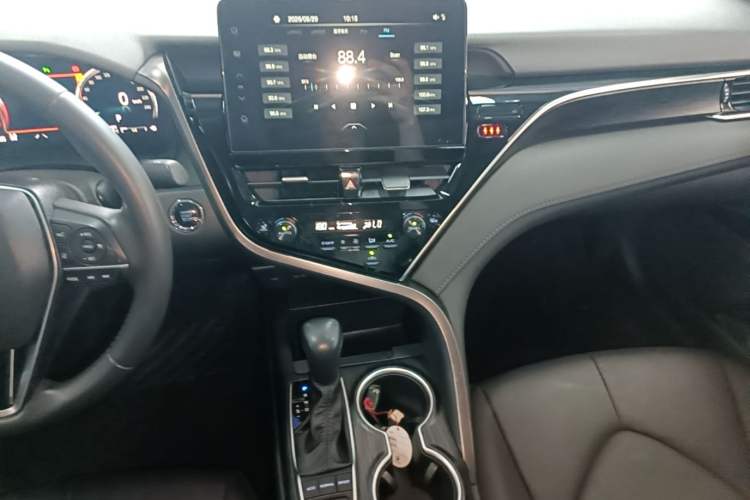 Used Toyota Camry 2021 2.5G Luxury Edition Audio And AC Panel