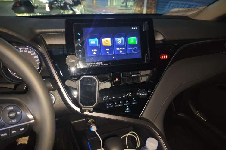 Used Toyota Camry 2021 Dual-Motor 2.5 HGVP Leading Edition Audio And AC Panel