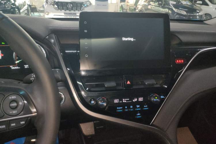 Used Toyota Camry 2021 2.5G Luxury Edition Audio And AC Panel