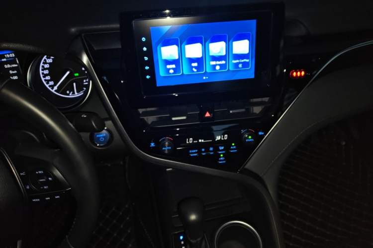Used Toyota Camry 2021 Dual-Motor 2.5 HGVP Leading Edition Audio And AC Panel