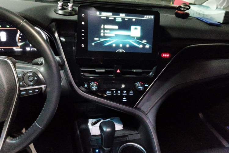 Used Toyota Camry 2021 2.5G Luxury Edition Audio And AC Panel