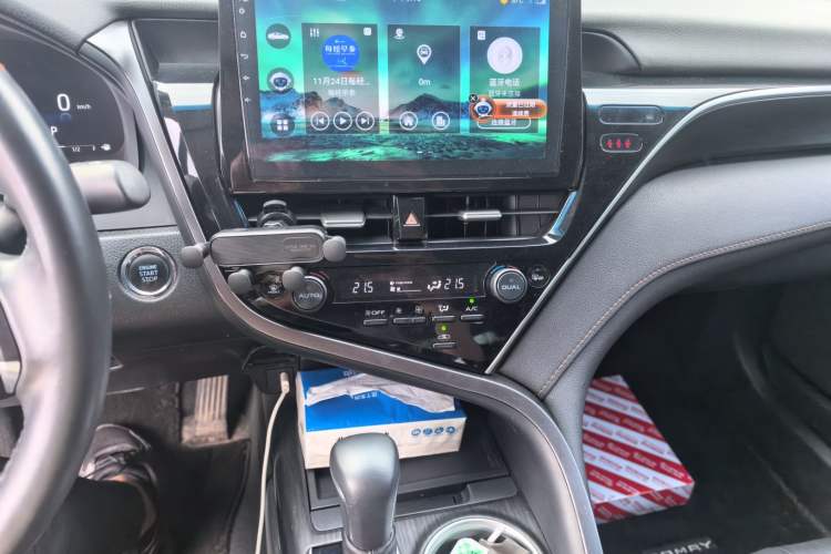 Used Toyota Camry 2021 2.5G Luxury Edition Audio And AC Panel