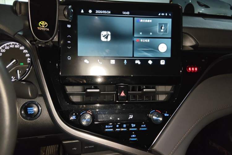 Used Toyota Camry 2021 2.0G Luxury Edition Audio And AC Panel