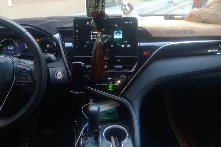 Used Toyota Camry 2021 Dual-Motor 2.5 HGVP Leading Edition Audio And AC Panel