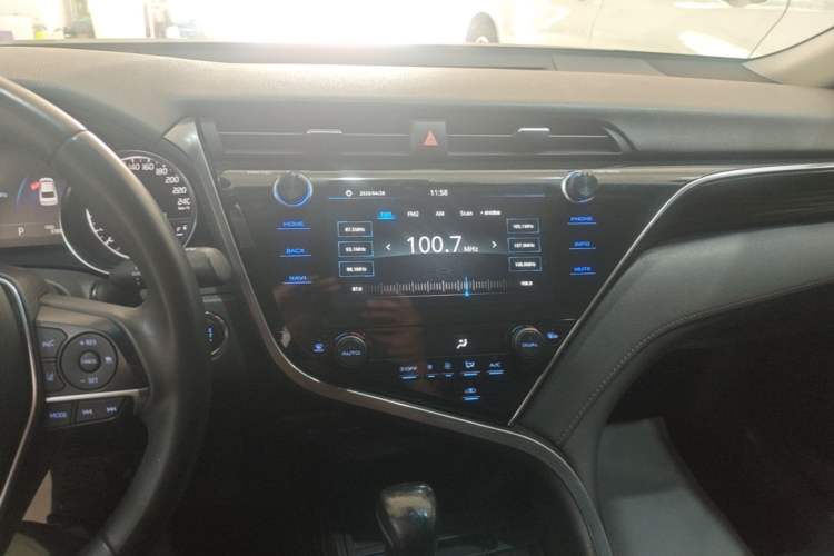 Used Toyota Camry 2021 2.0G Luxury Edition Audio And AC Panel