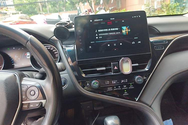 Used Toyota Camry 2021 2.0G Luxury Edition Audio And AC Panel