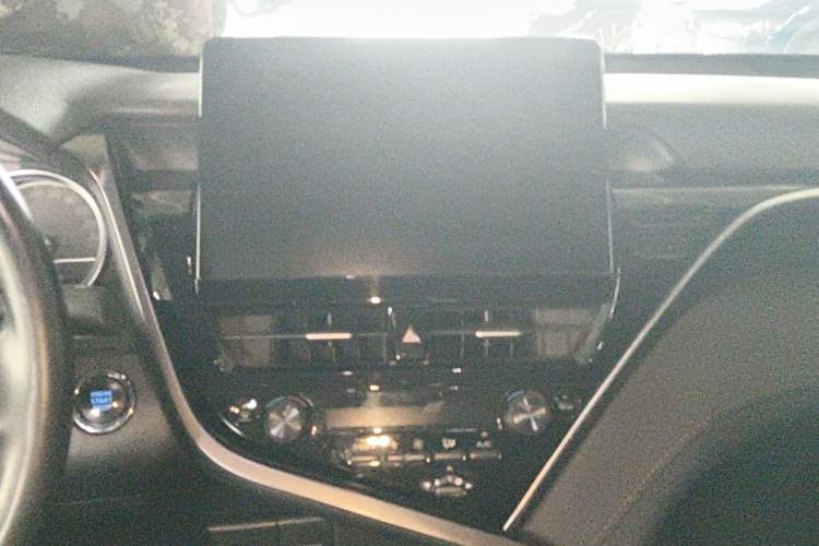 Used Toyota Camry 2021 2.0G Luxury Edition Audio And AC Panel