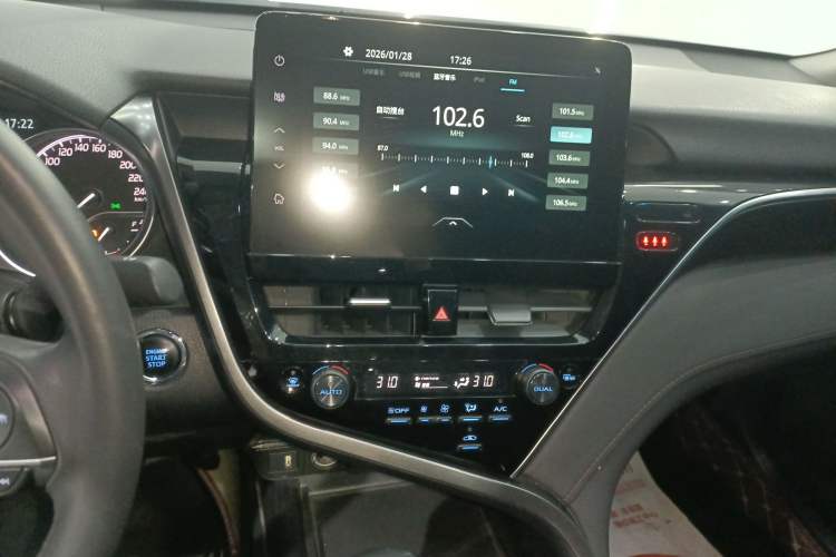 Used Toyota Camry 2021 2.0G Luxury Edition Audio And AC Panel
