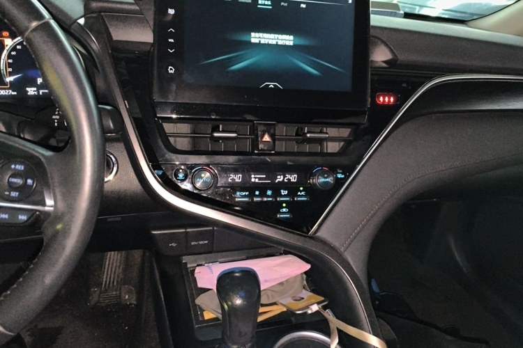 Used Toyota Camry 2021 2.5G Luxury Edition Audio And AC Panel