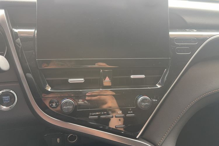 Used Toyota Camry 2021 2.0G Luxury Edition Audio And AC Panel