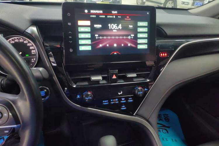 Used Toyota Camry 2021 2.0G Luxury Edition Audio And AC Panel