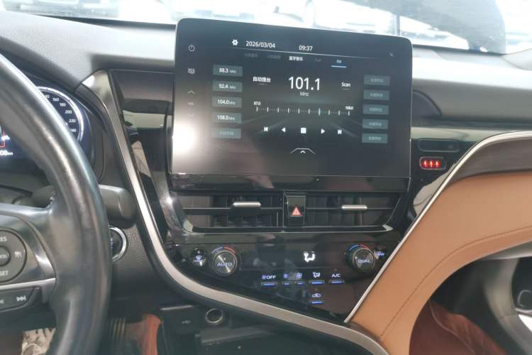 Used Toyota Camry 2021 2.5G Luxury Edition Audio And AC Panel