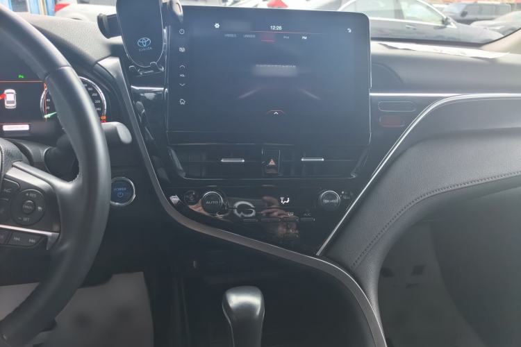 Used Toyota Camry 2021 Dual-Motor 2.5HG Luxury Edition Audio And AC Panel