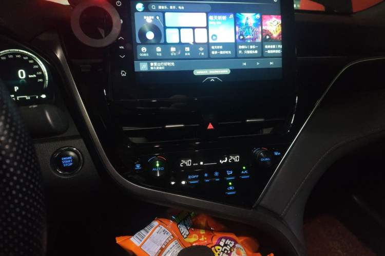 Used Toyota Camry 2021 2.5G Luxury Edition Audio And AC Panel