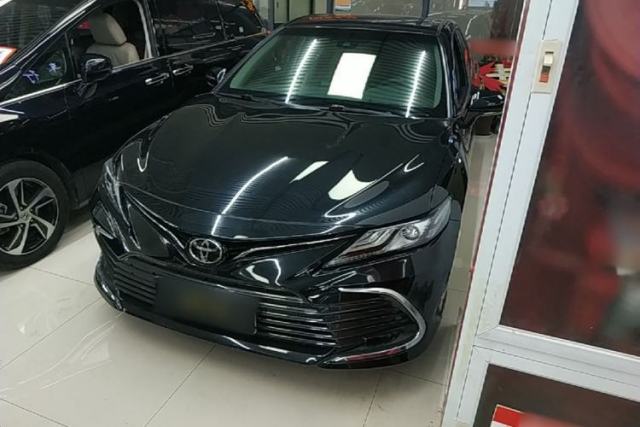 Ojetý Toyota Camry 2021 2.0G Luxury Edition
