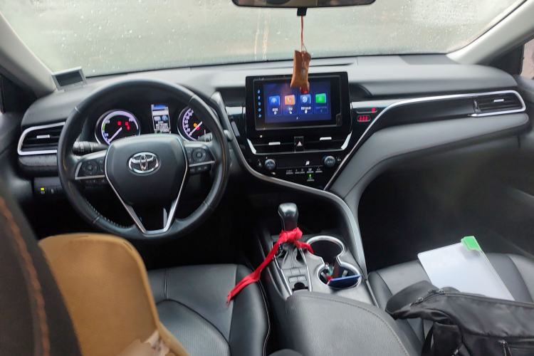Used Toyota Camry 2021 Dual-Motor 2.5 HGVP Leading Edition Center Console