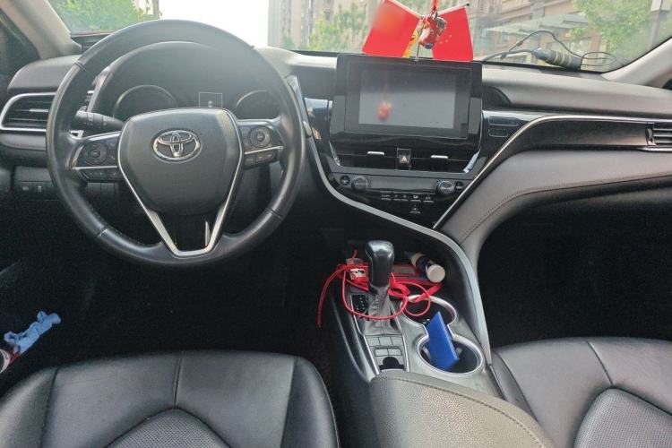 Used Toyota Camry 2021 Dual-Motor 2.5 HGVP Leading Edition Center Console